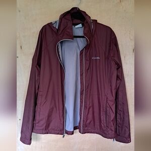 *Like New* Columbia Maroon Raincoat Lightweight Outdoor Essential